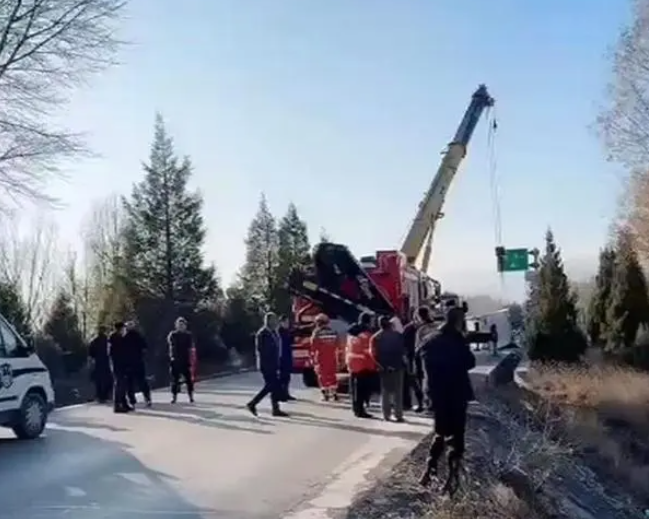 山西網紅夫妻車上直播時雙雙遇難 山西代縣網紅“丐中丐”夫妻車禍遇難