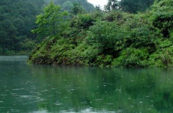 石筍山