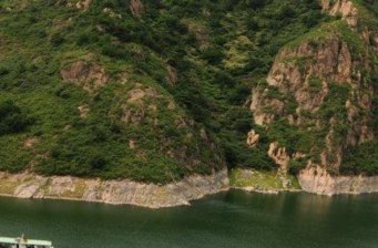 燕塞湖
