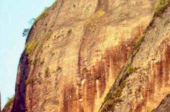 龍鳳巖