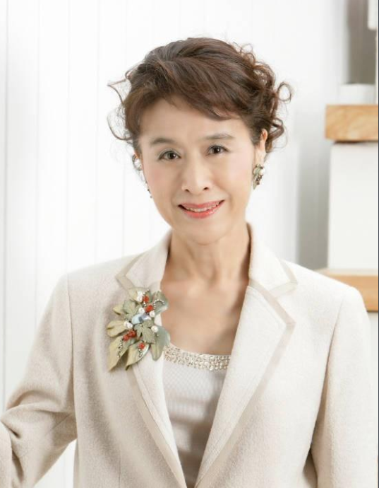 栗原小卷 栗原小卷