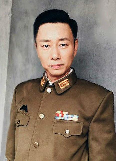 于鴻洲