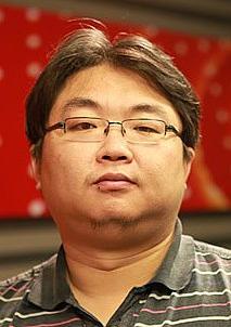 董哲 董哲