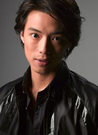何君誠