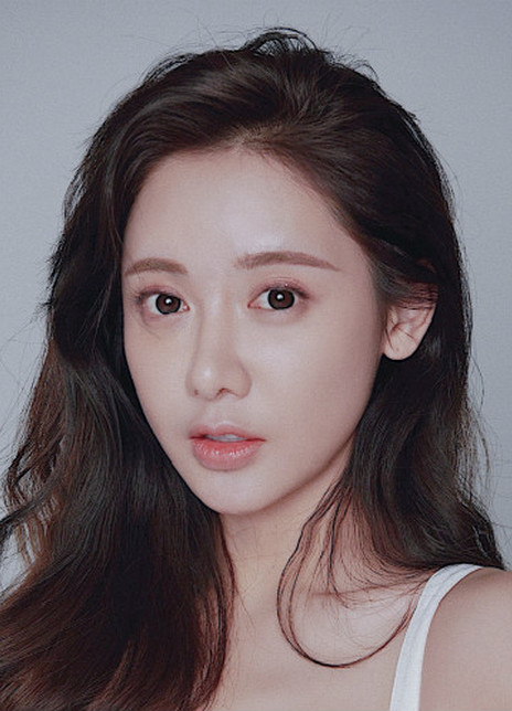美娜 美娜