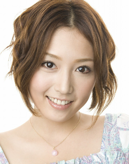 三津谷葉子