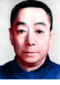 譚富英