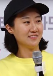 李光英