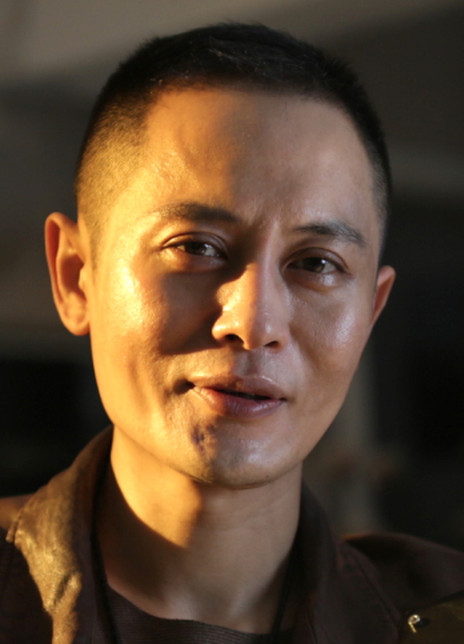徐嘉亮