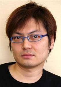 上江洲誠