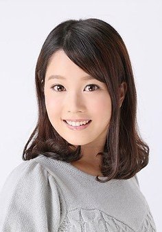 小坂井祐梨繪