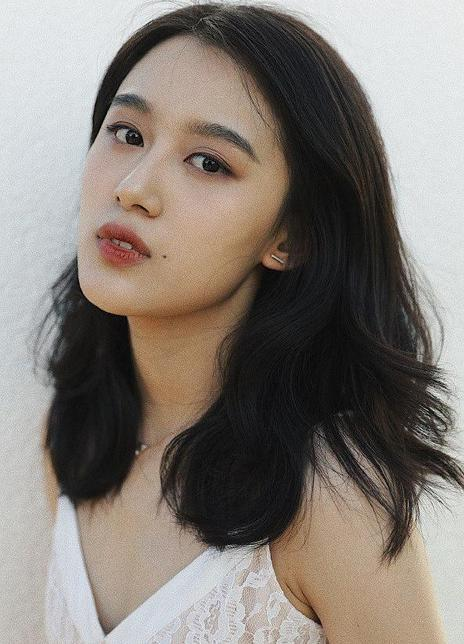 李源冰 李源冰