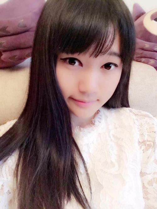 胡艾彤 胡艾彤
